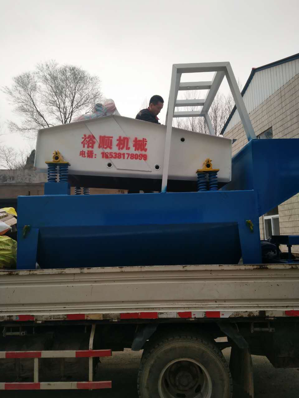 ��������̎�����Ҽ�(x��)ɳ����ϵ�y(t��ng)